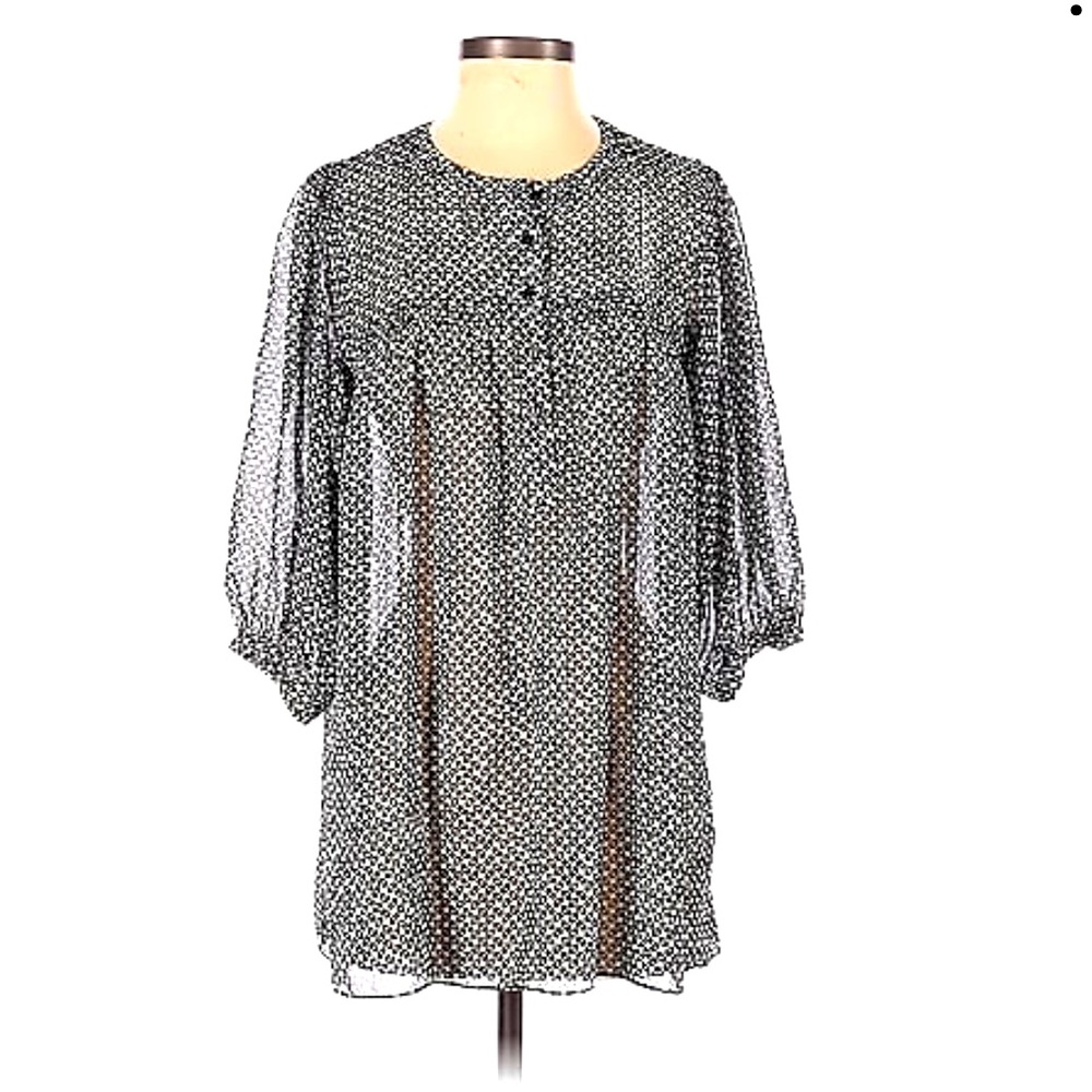 Zara
Size S 3/4 Sleeve Blouse